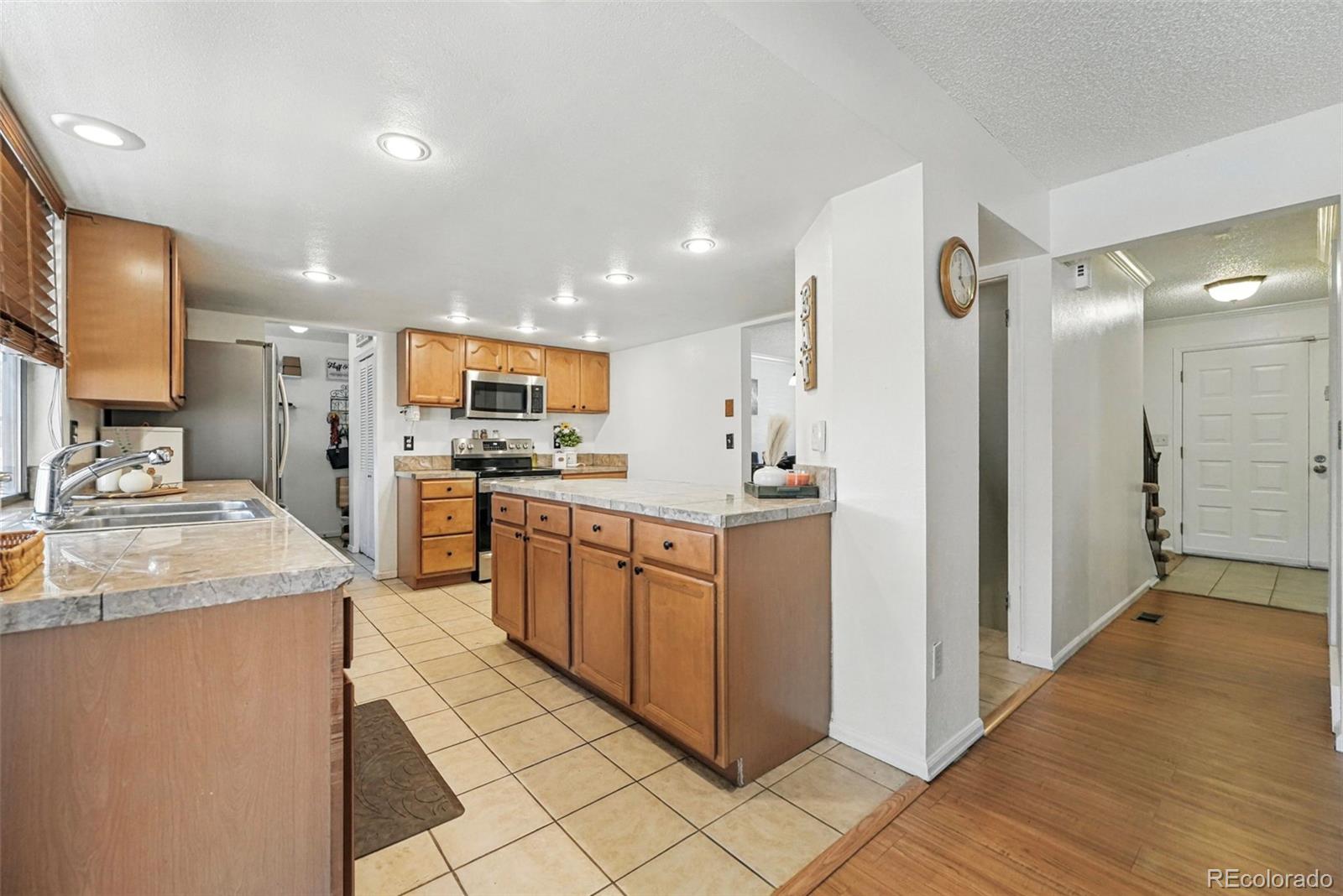 MLS Image #8 for 7314 w walker place,littleton, Colorado
