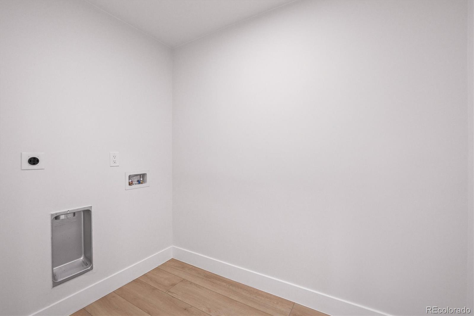 MLS Image #13 for 2950 s adams street,denver, Colorado