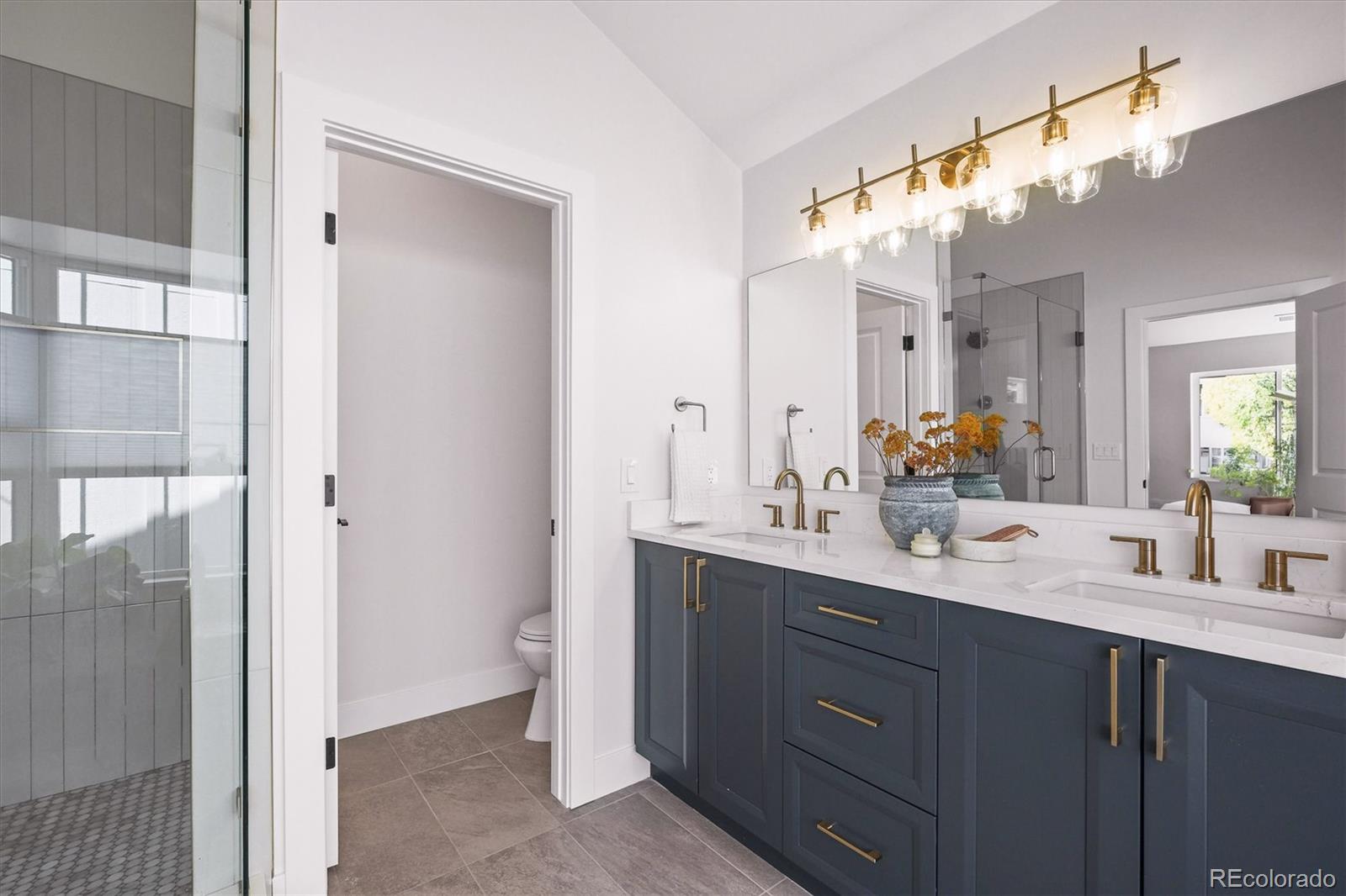 MLS Image #18 for 2950 s adams street,denver, Colorado