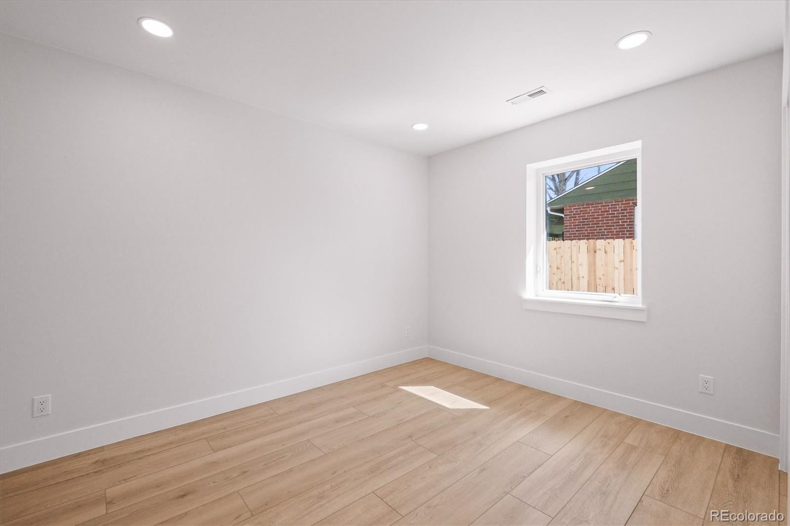 MLS Image #24 for 2950 s adams street,denver, Colorado
