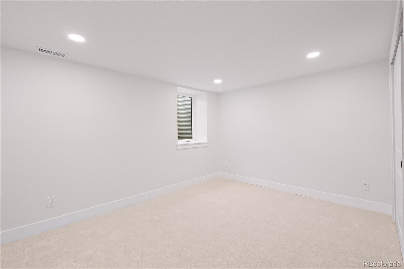 MLS Image #30 for 2950 s adams street,denver, Colorado