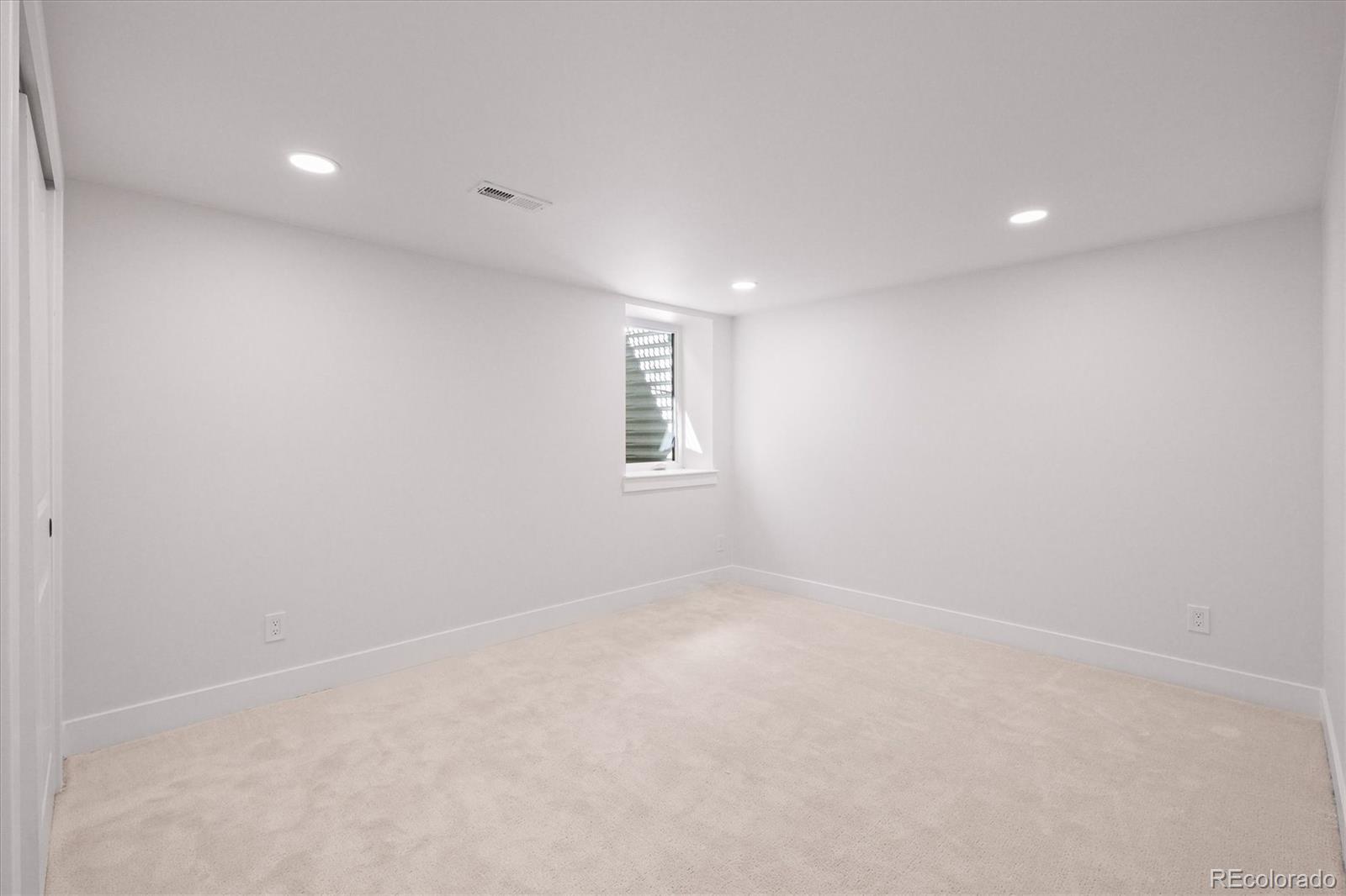MLS Image #31 for 2950 s adams street,denver, Colorado