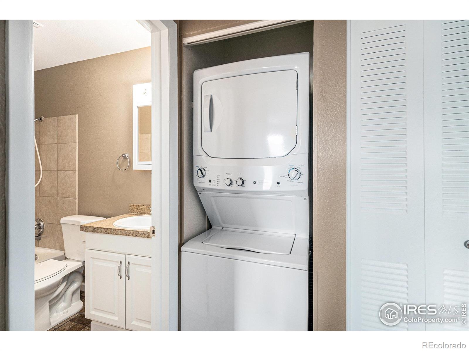 MLS Image #12 for 3354 s flower street,lakewood, Colorado