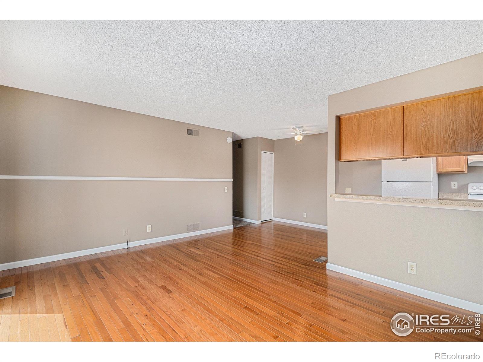 MLS Image #4 for 3354 s flower street,lakewood, Colorado