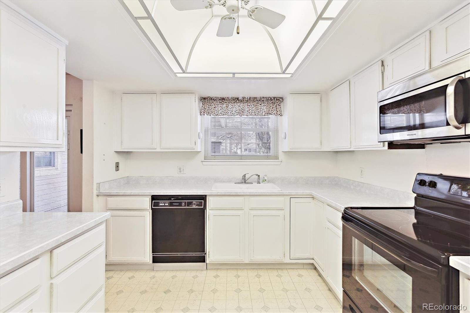 MLS Image #12 for 14267 e marina drive,aurora, Colorado