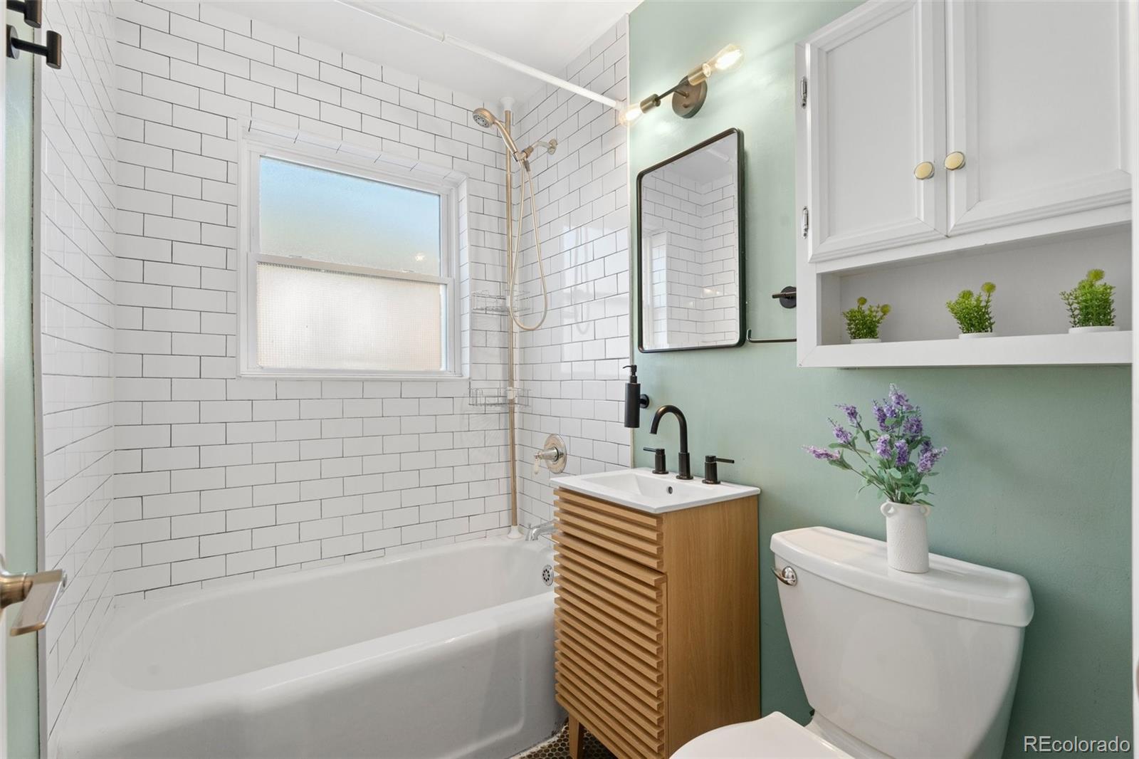 MLS Image #15 for 3075 n elm street,denver, Colorado