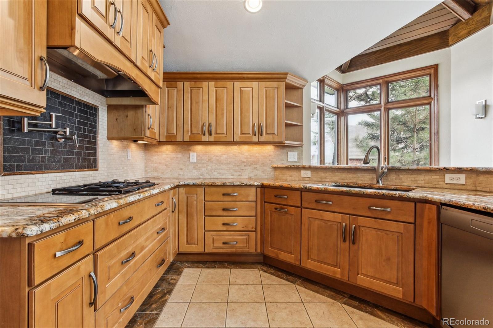 MLS Image #8 for 5797 s laredo court,centennial, Colorado