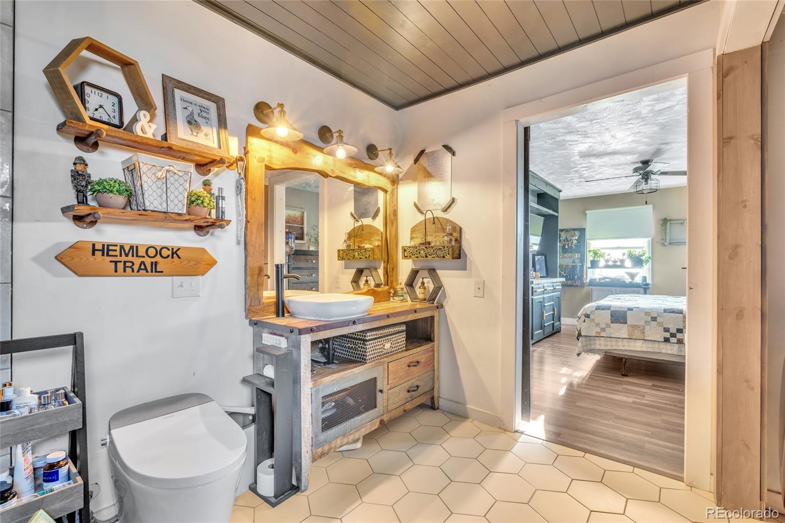 MLS Image #21 for 3270 s galapago street,englewood, Colorado
