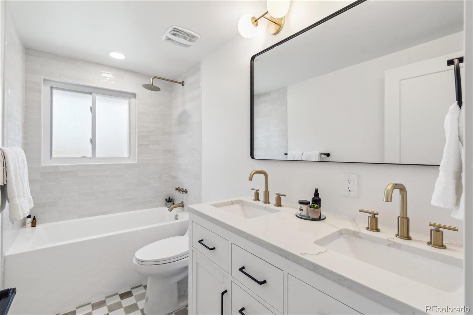 MLS Image #22 for 5467 w hinsdale place,littleton, Colorado