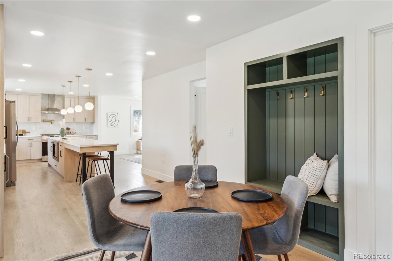 MLS Image #5 for 5467 w hinsdale place,littleton, Colorado