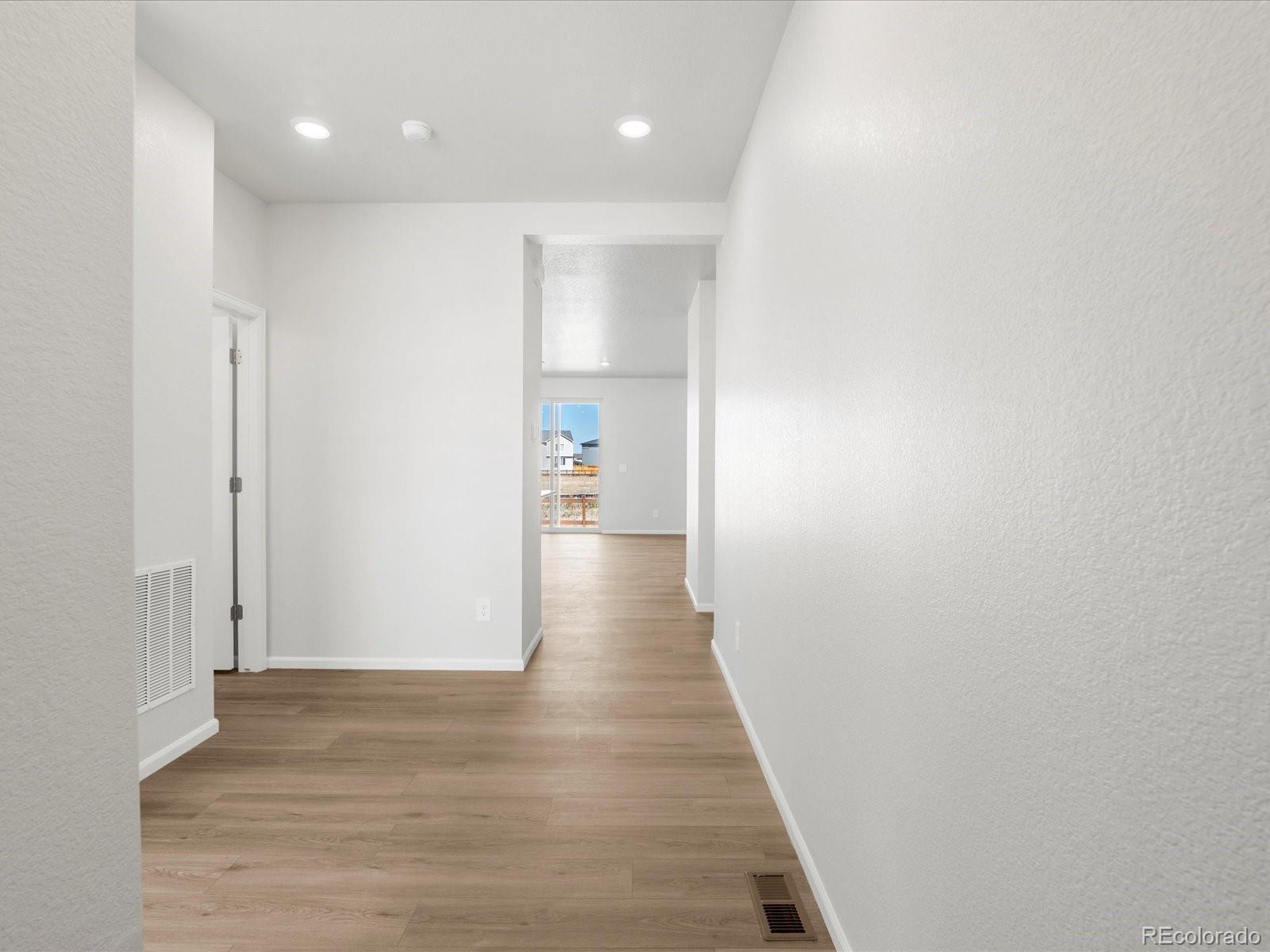 MLS Image #3 for 17437 e 89th way,commerce city, Colorado