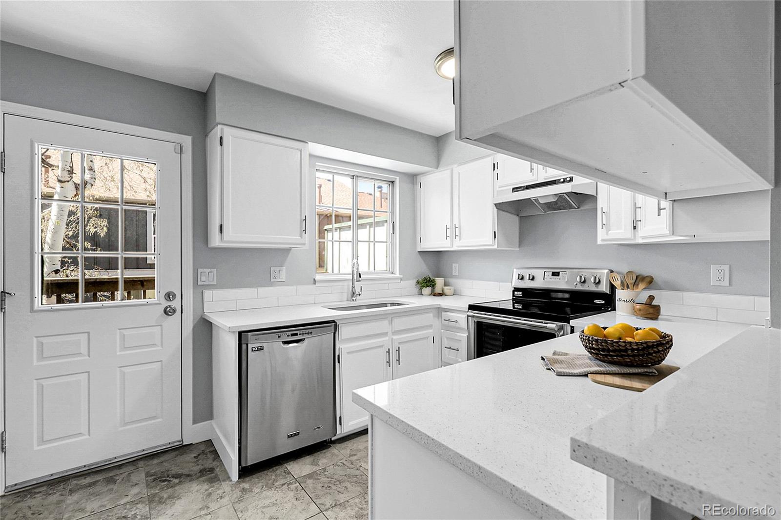 MLS Image #10 for 12031 e ford circle,aurora, Colorado
