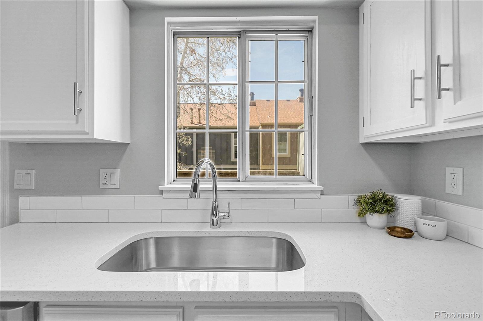 MLS Image #14 for 12031 e ford circle,aurora, Colorado