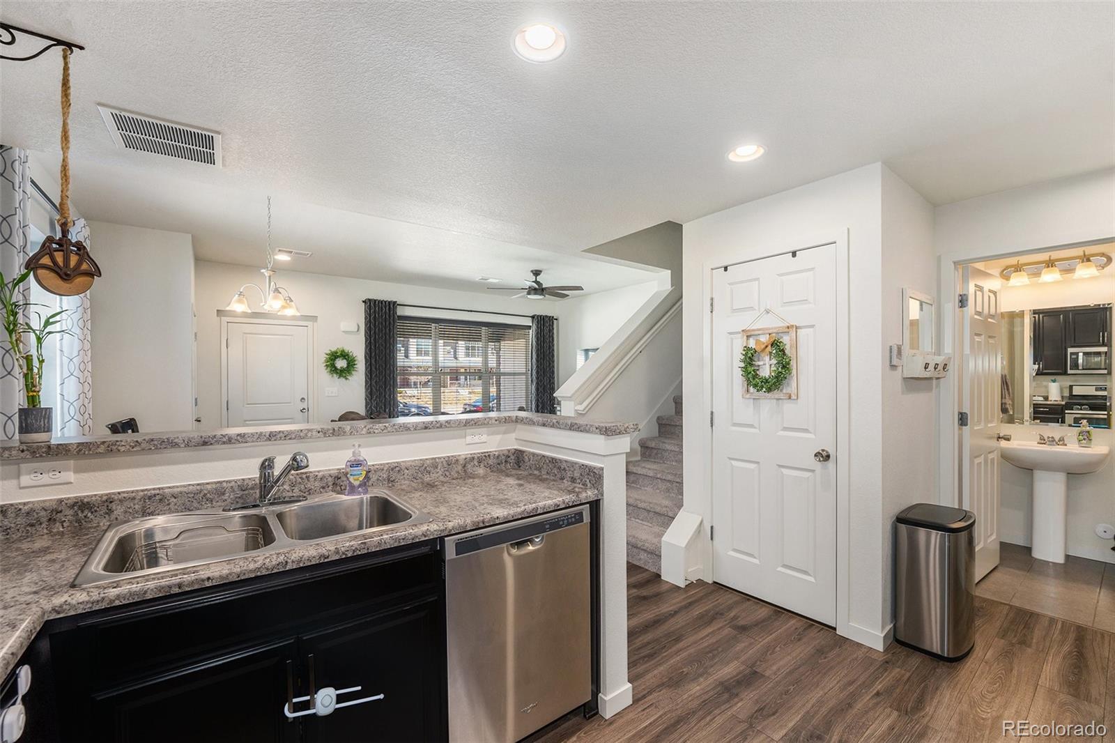 MLS Image #11 for 5251  central park boulevard,denver, Colorado