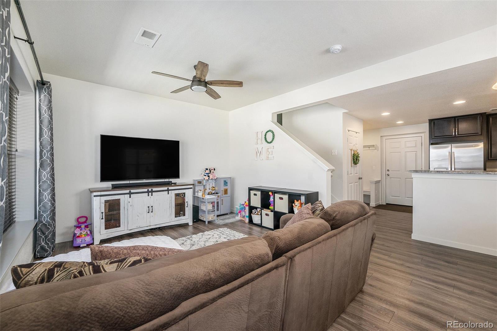 MLS Image #4 for 5251  central park boulevard,denver, Colorado