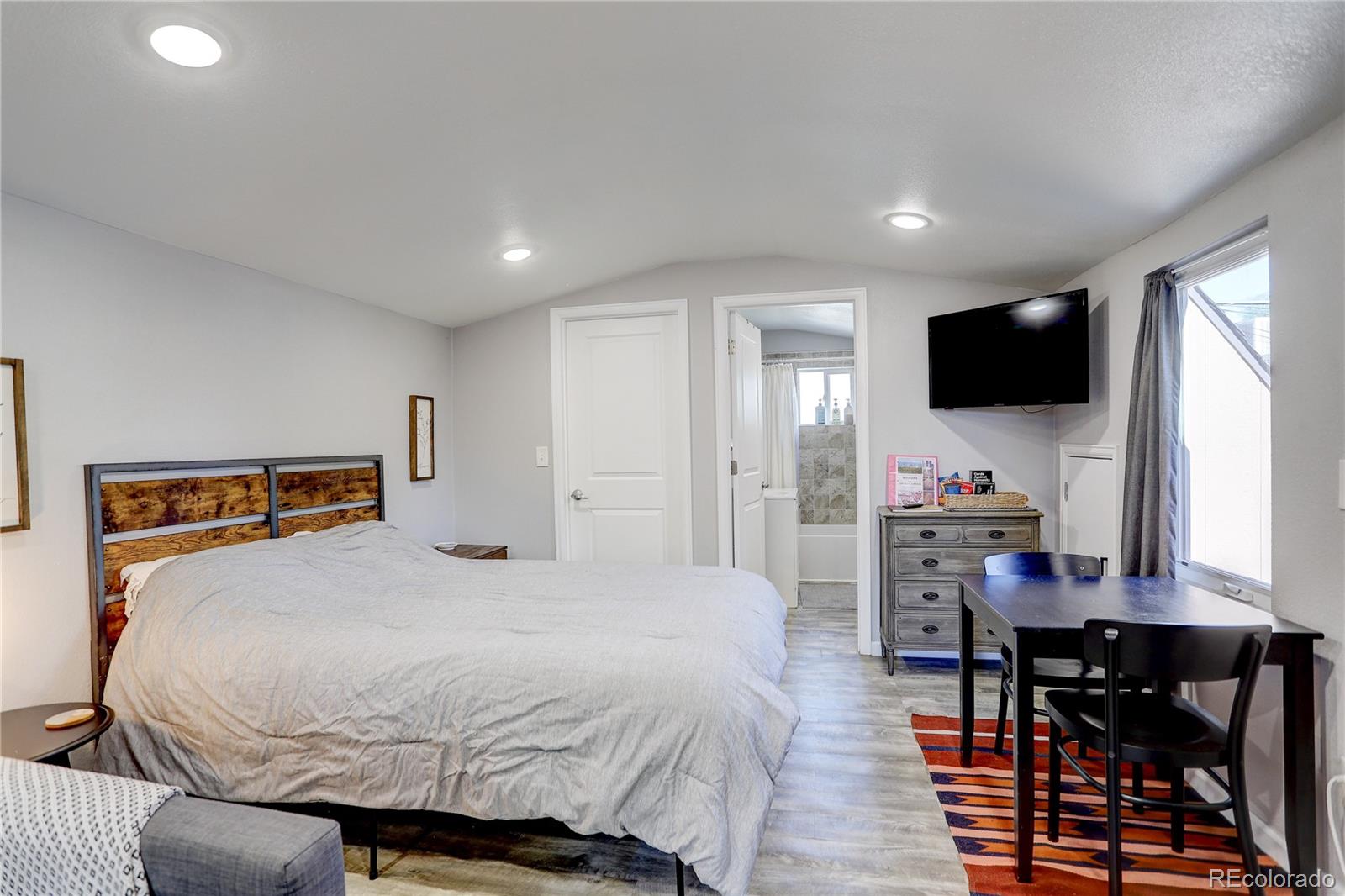 MLS Image #29 for 1866 s pennsylvania street,denver, Colorado