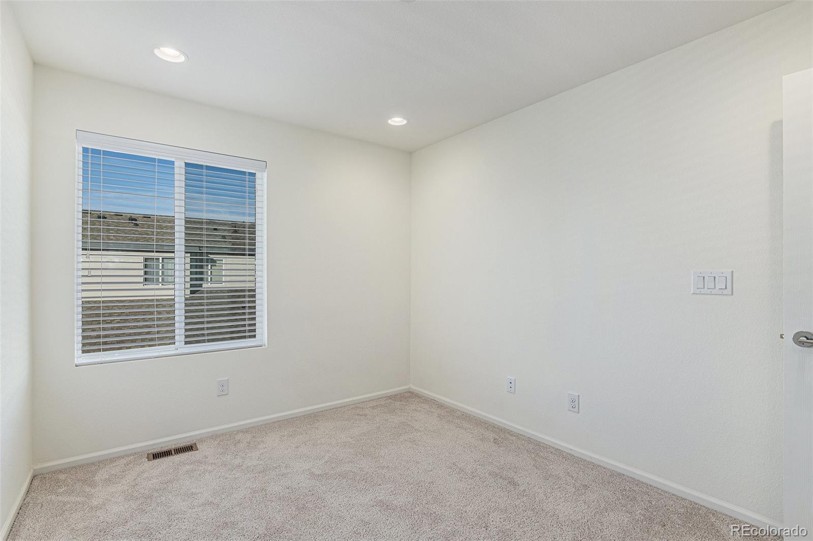 MLS Image #15 for 16031 e warner place,denver, Colorado