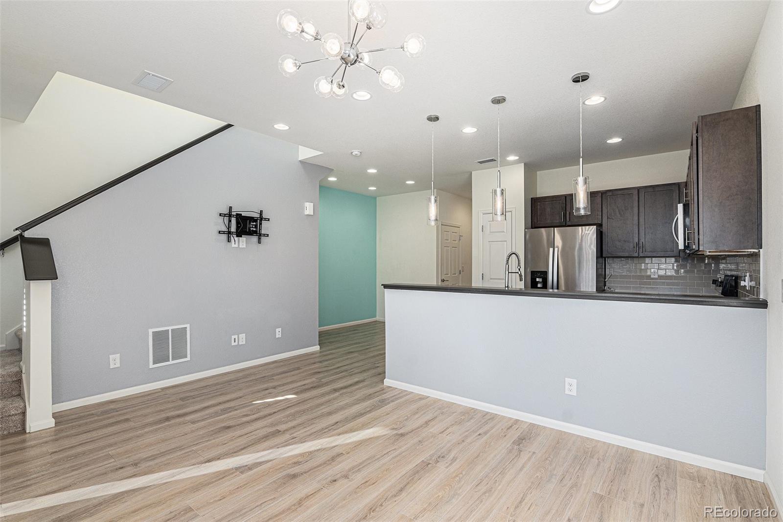 MLS Image #4 for 16031 e warner place,denver, Colorado