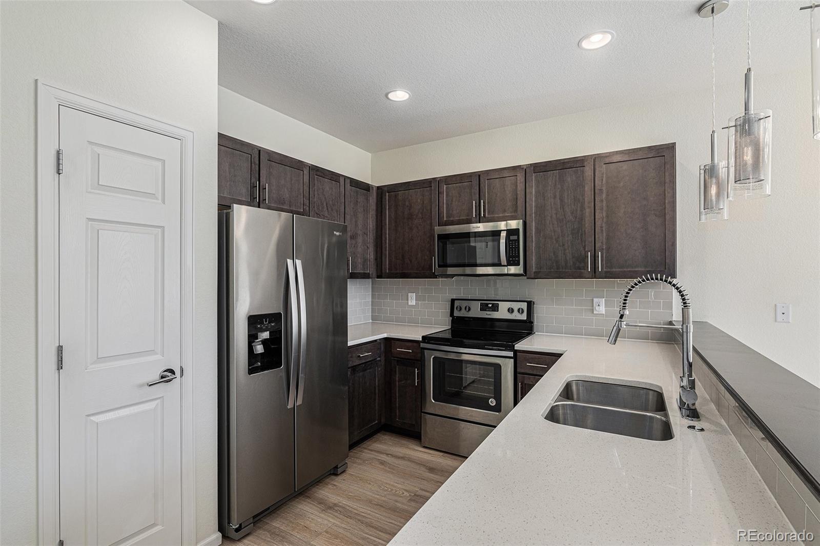 MLS Image #6 for 16031 e warner place,denver, Colorado