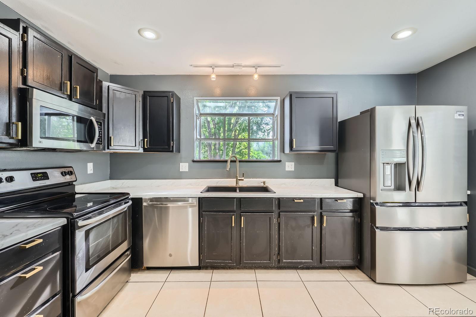 MLS Image #6 for 3320  simmelink loop,colorado springs, Colorado