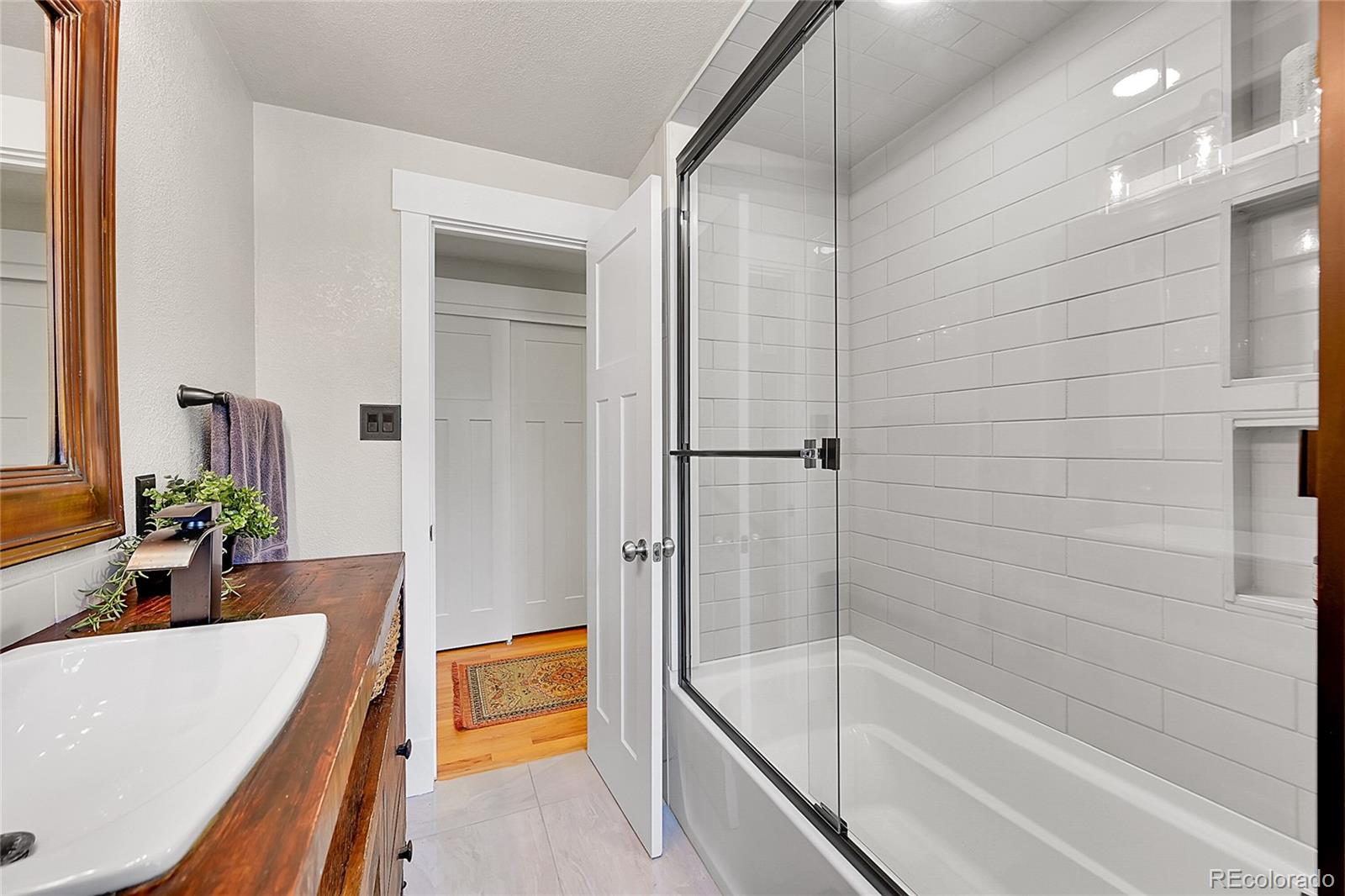 MLS Image #8 for 2005  tabor drive,lakewood, Colorado