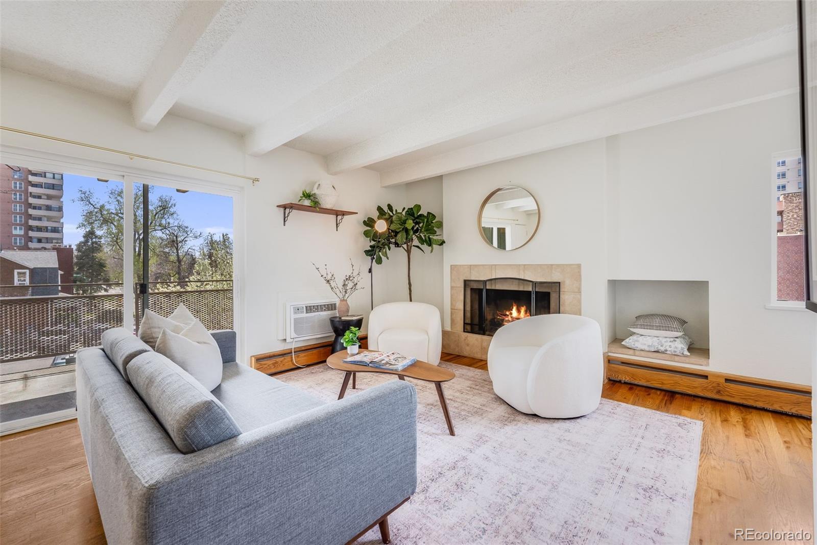 MLS Image #2 for 250 n pearl street,denver, Colorado