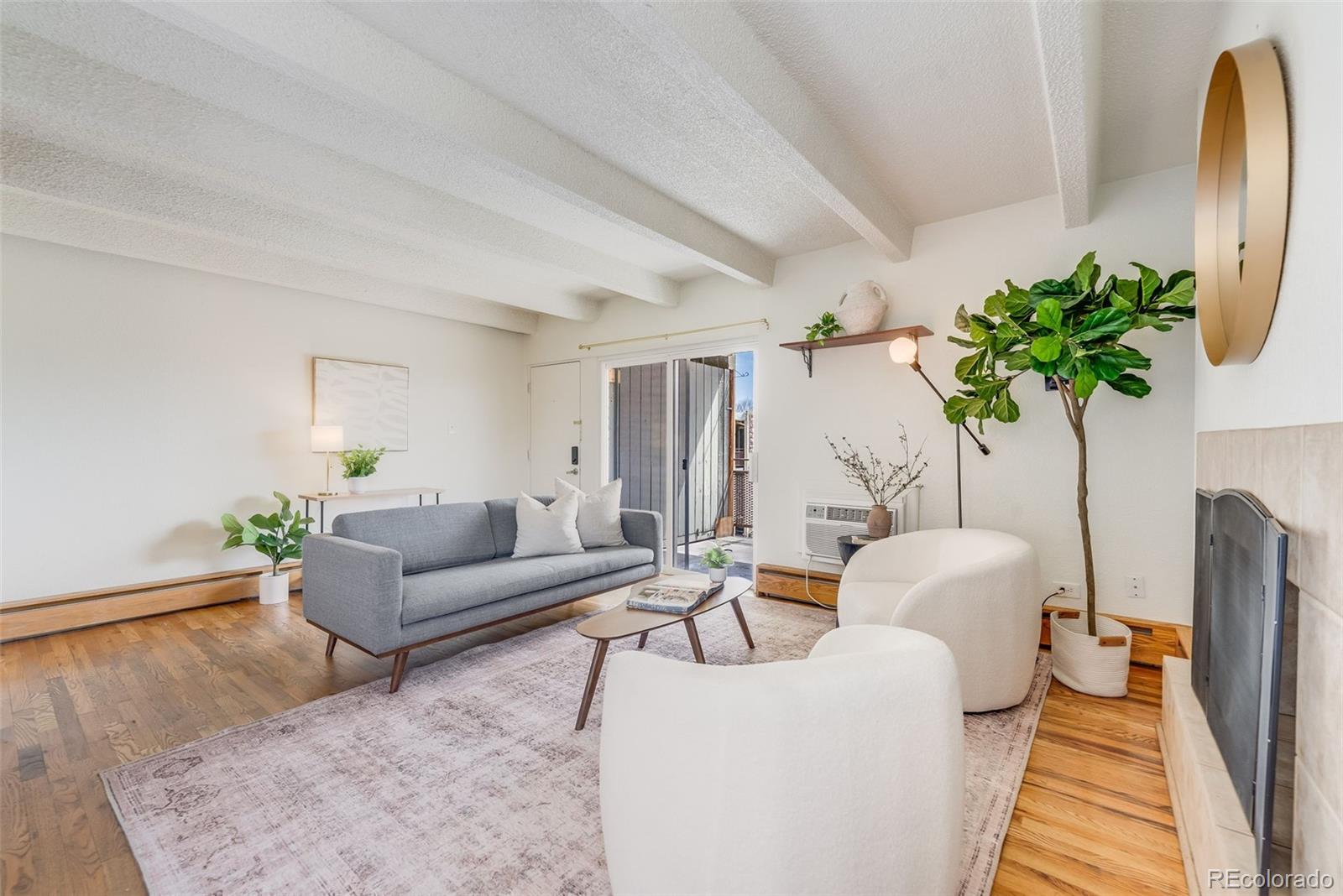 MLS Image #3 for 250 n pearl street,denver, Colorado