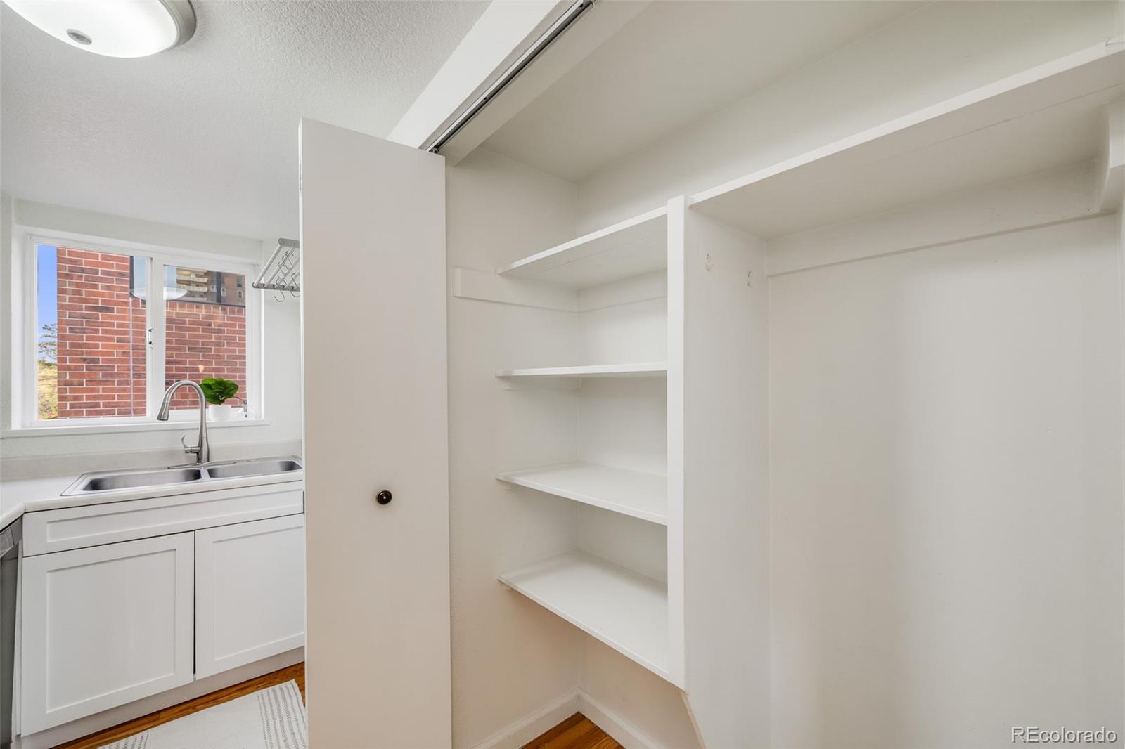 MLS Image #7 for 250 n pearl street,denver, Colorado
