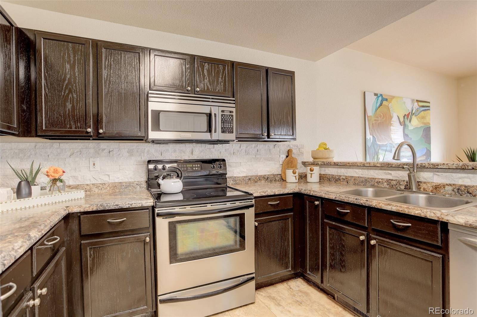 MLS Image #7 for 15555 e 40th avenue,denver, Colorado