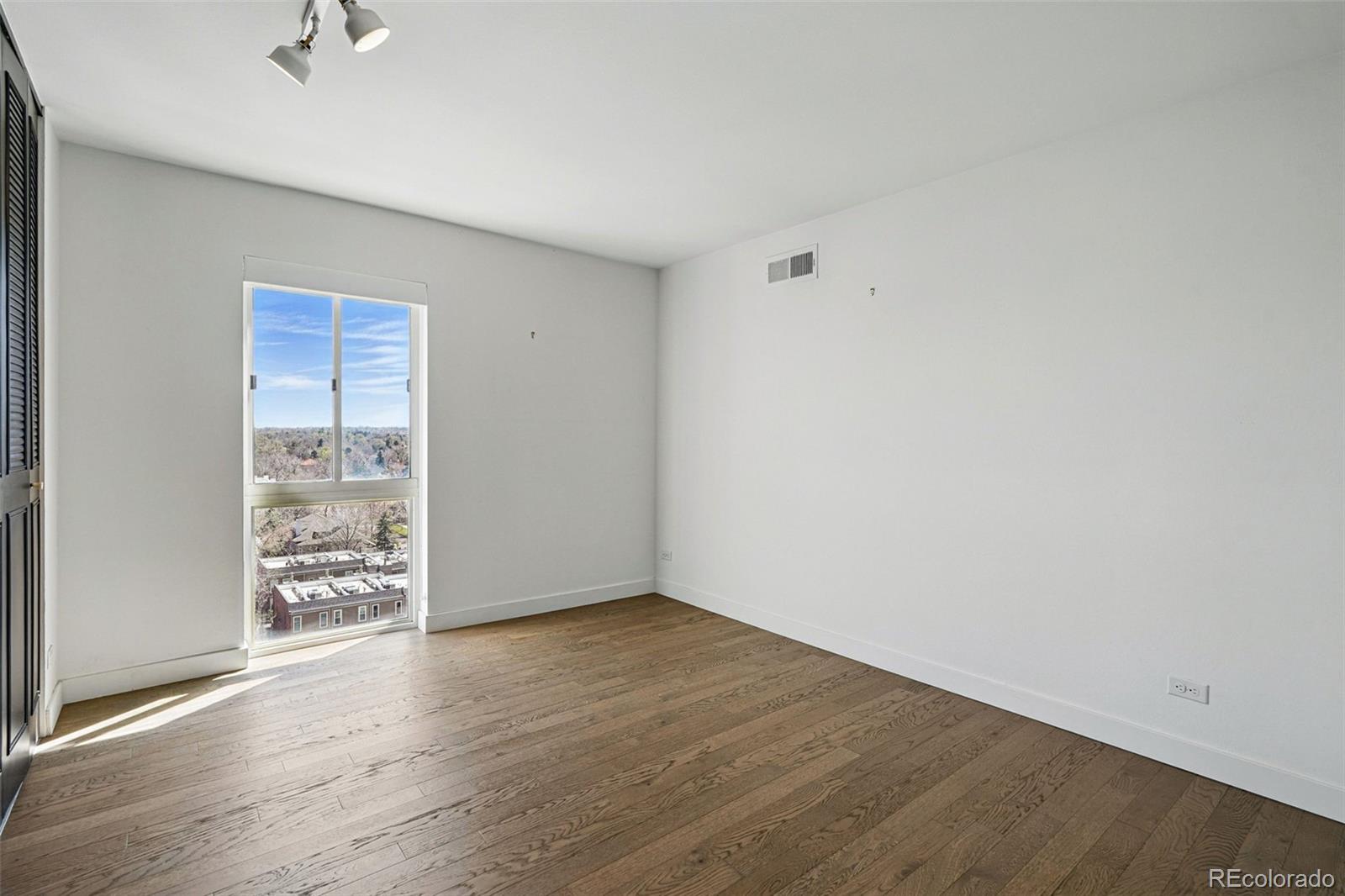 MLS Image #14 for 700 n washington street,denver, Colorado