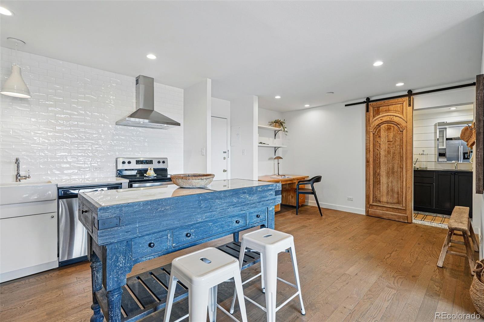 MLS Image #6 for 700 n washington street,denver, Colorado