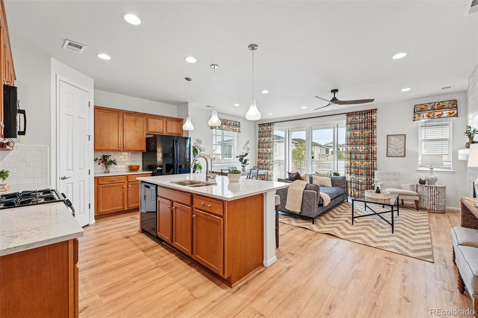 MLS Image #7 for 4063  castle vista drive,castle rock, Colorado