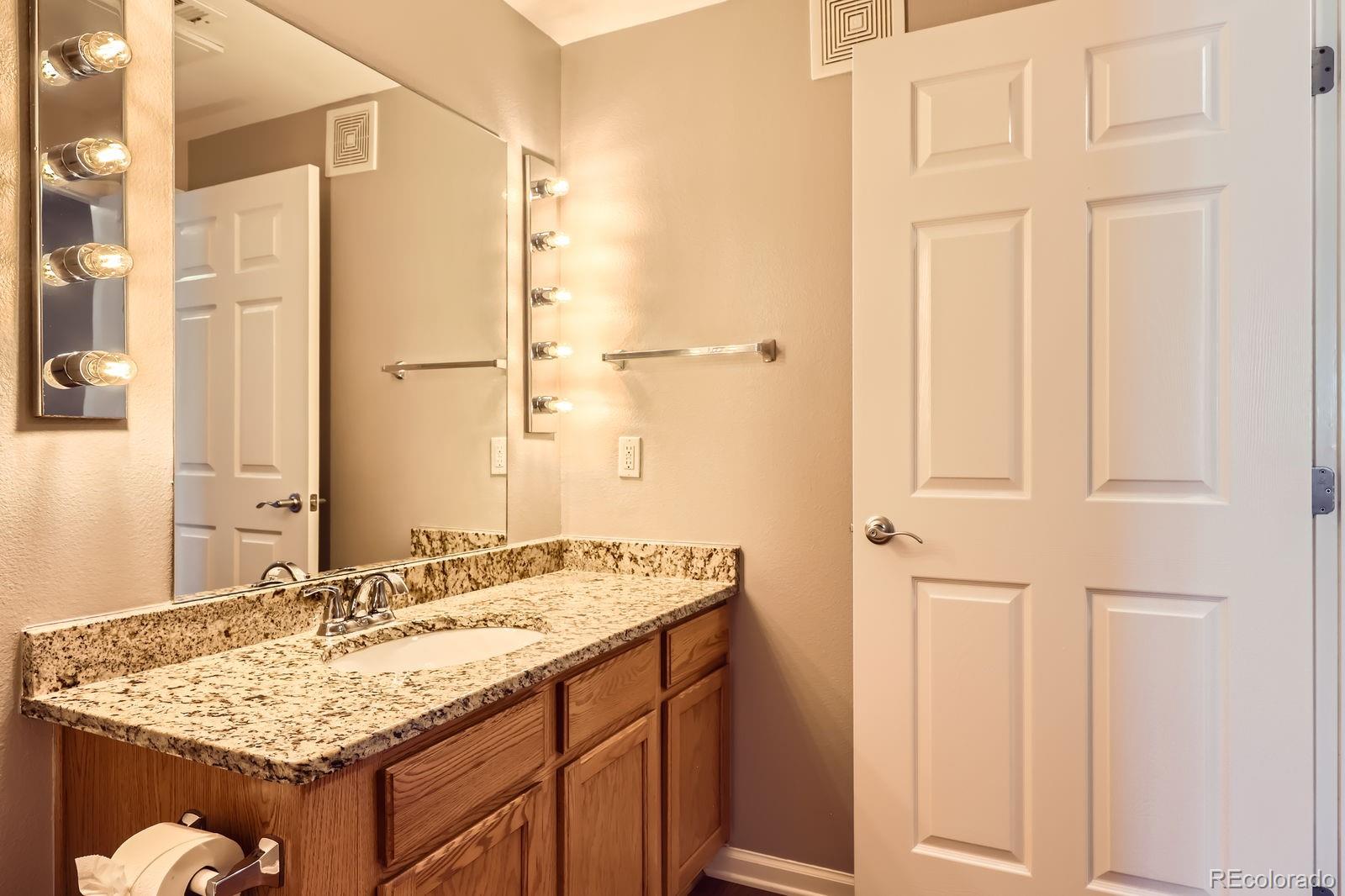MLS Image #15 for 7453 e 26th avenue,denver, Colorado