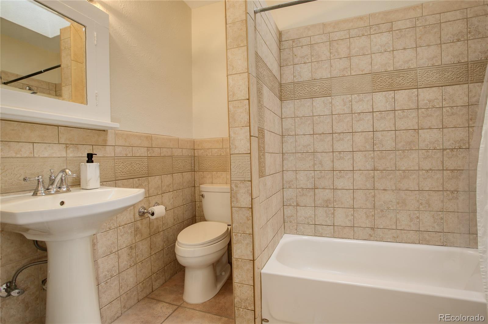 MLS Image #14 for 4129 e 18th avenue,denver, Colorado