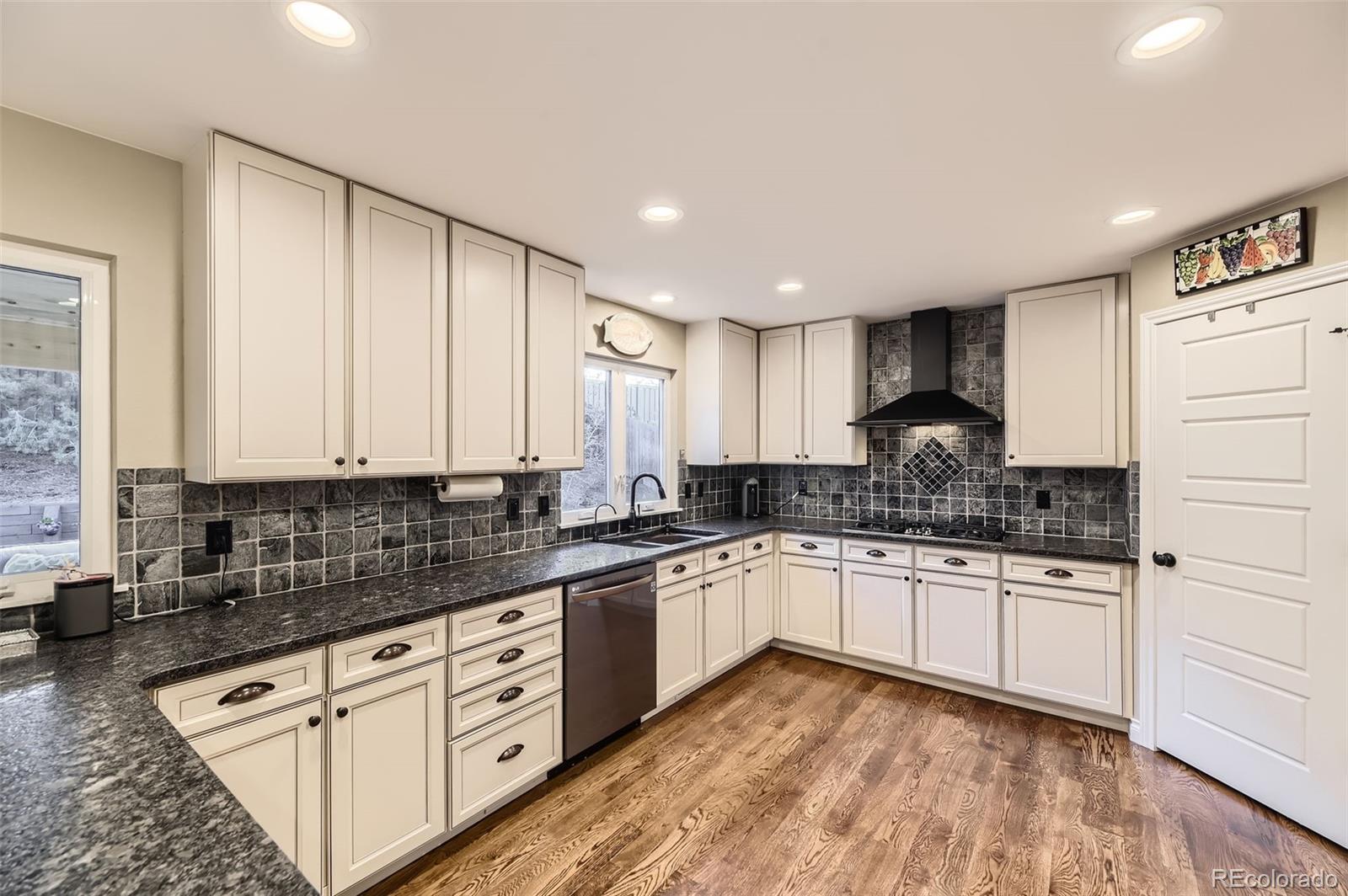MLS Image #10 for 7273 e hinsdale place,centennial, Colorado