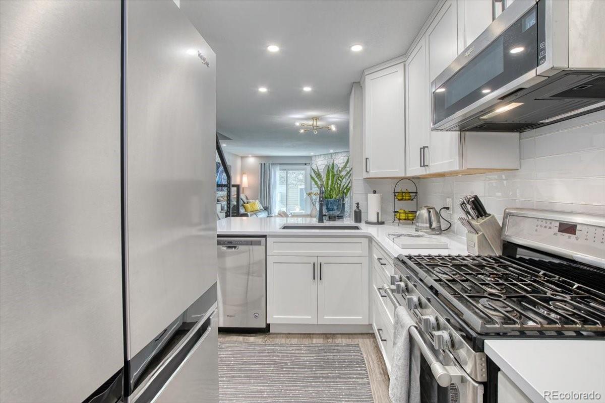 MLS Image #4 for 1811 s quebec way,denver, Colorado