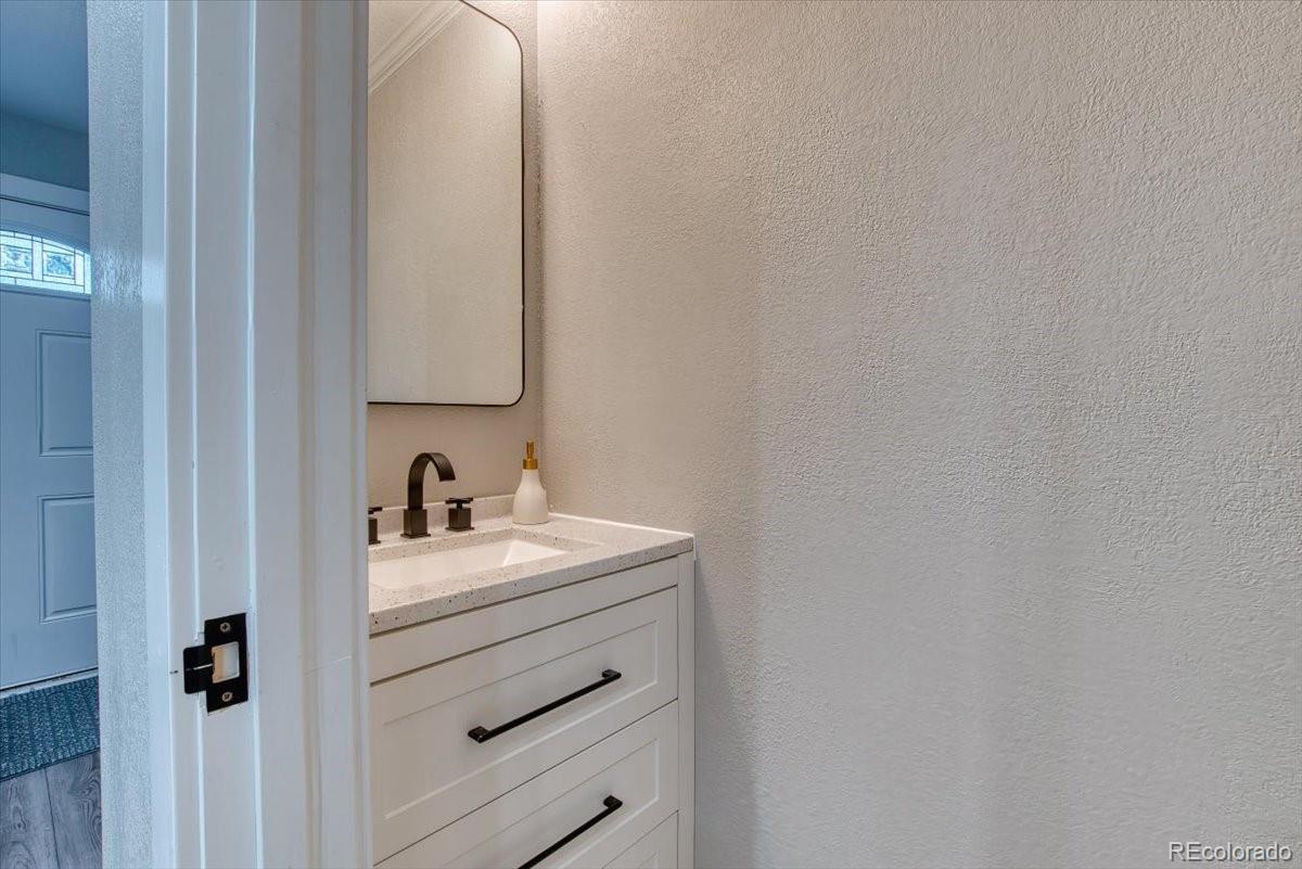 MLS Image #7 for 1811 s quebec way,denver, Colorado