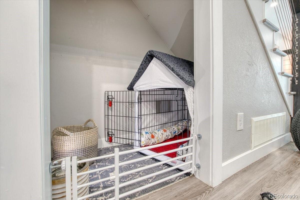 MLS Image #9 for 1811 s quebec way,denver, Colorado