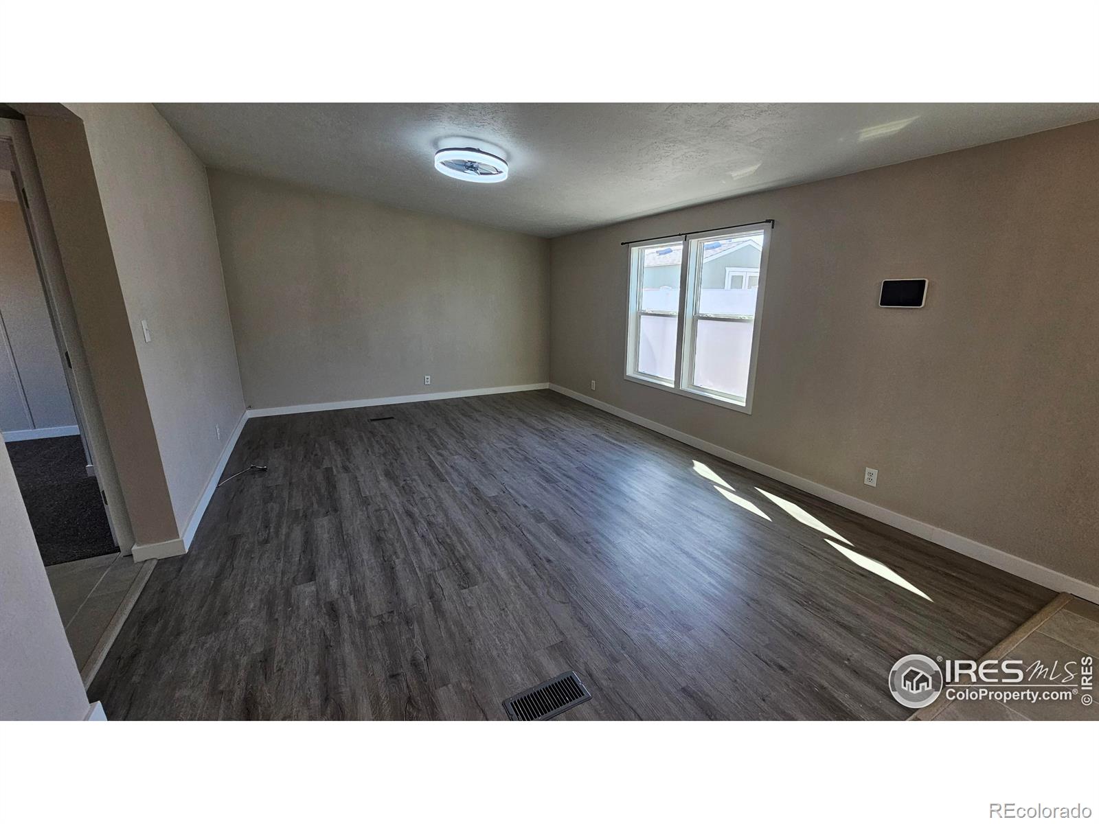 MLS Image #11 for 204  linden drive,log lane village, Colorado