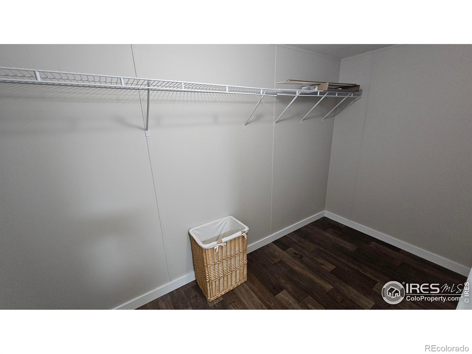 MLS Image #17 for 204  linden drive,log lane village, Colorado