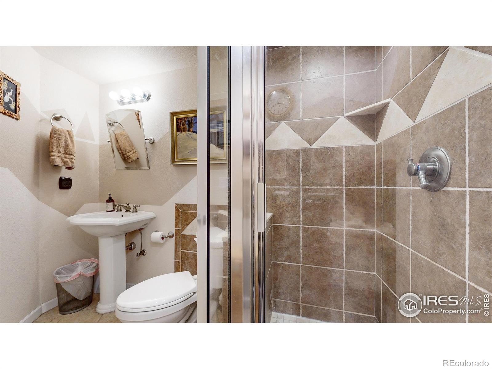 MLS Image #23 for 4058  don fox circle,loveland, Colorado