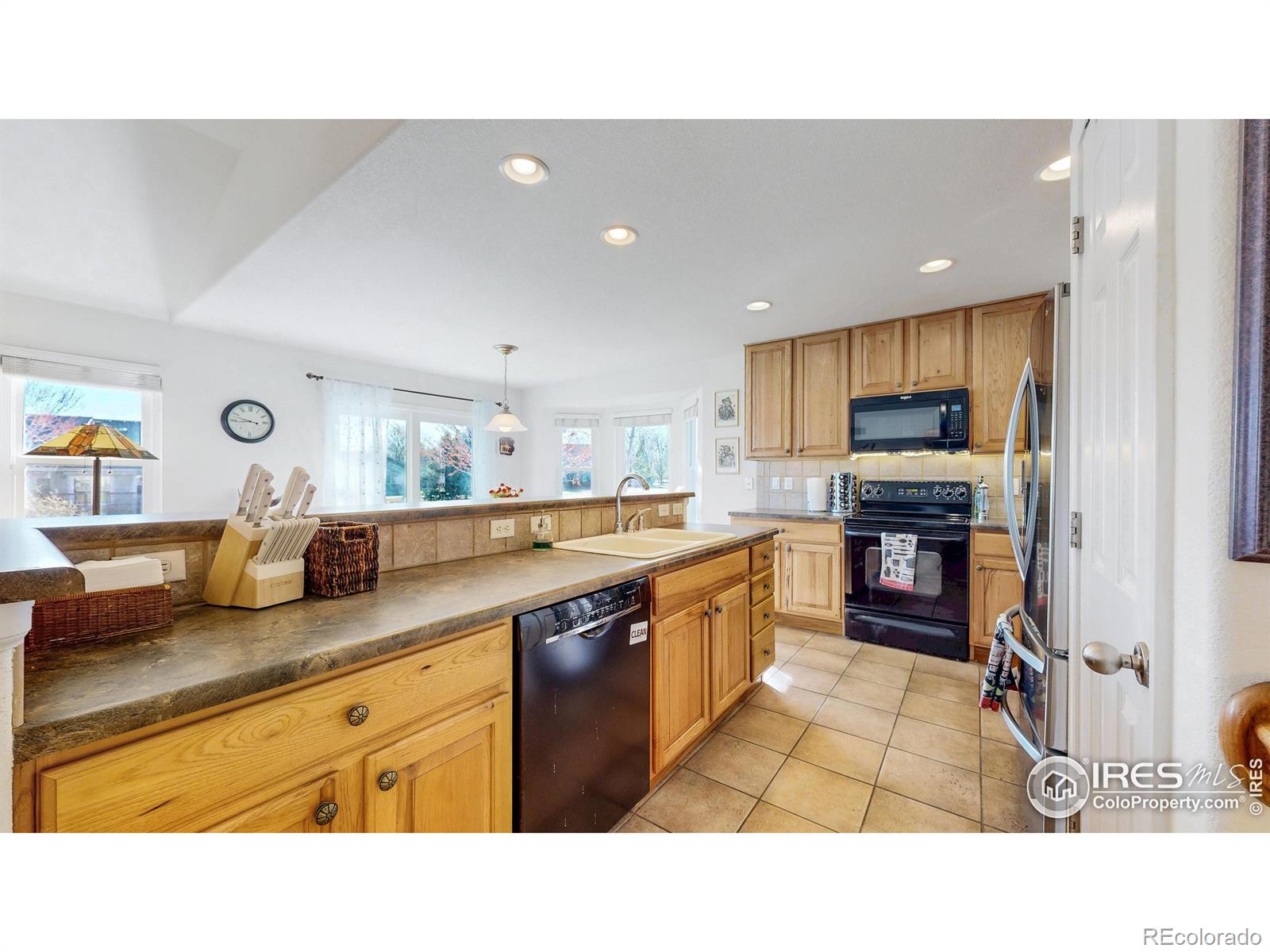 MLS Image #5 for 4058  don fox circle,loveland, Colorado