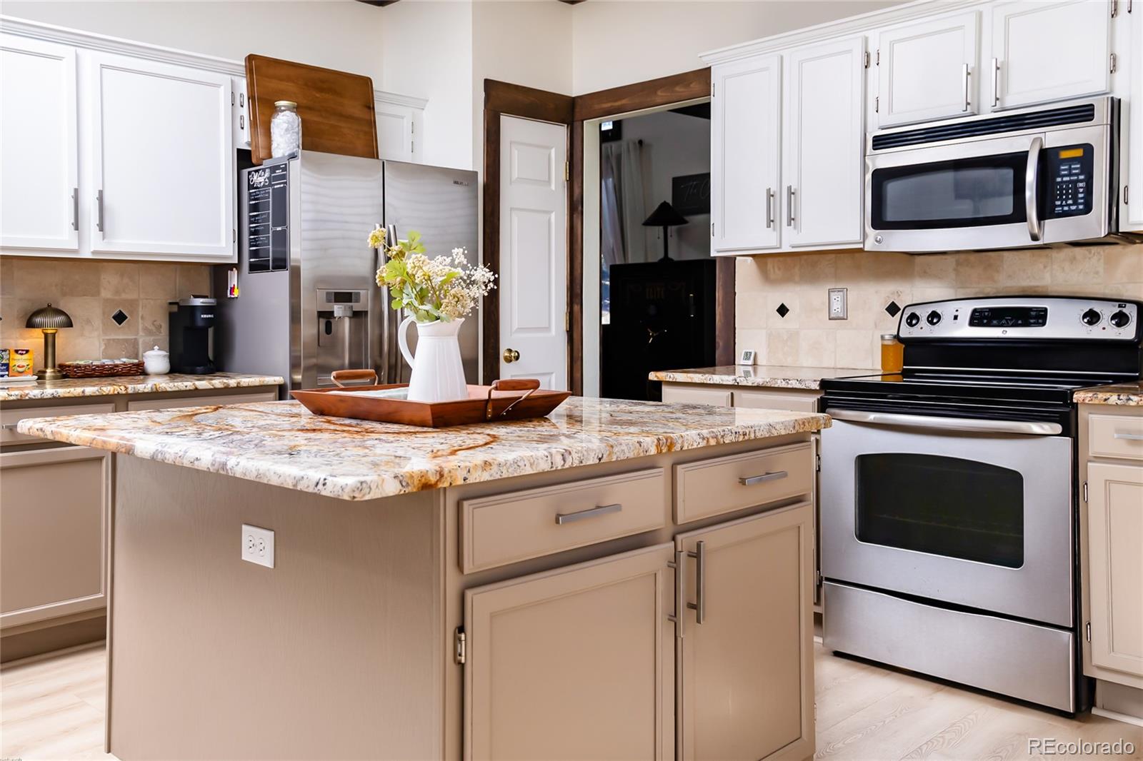 MLS Image #10 for 17020 w 64th drive,arvada, Colorado