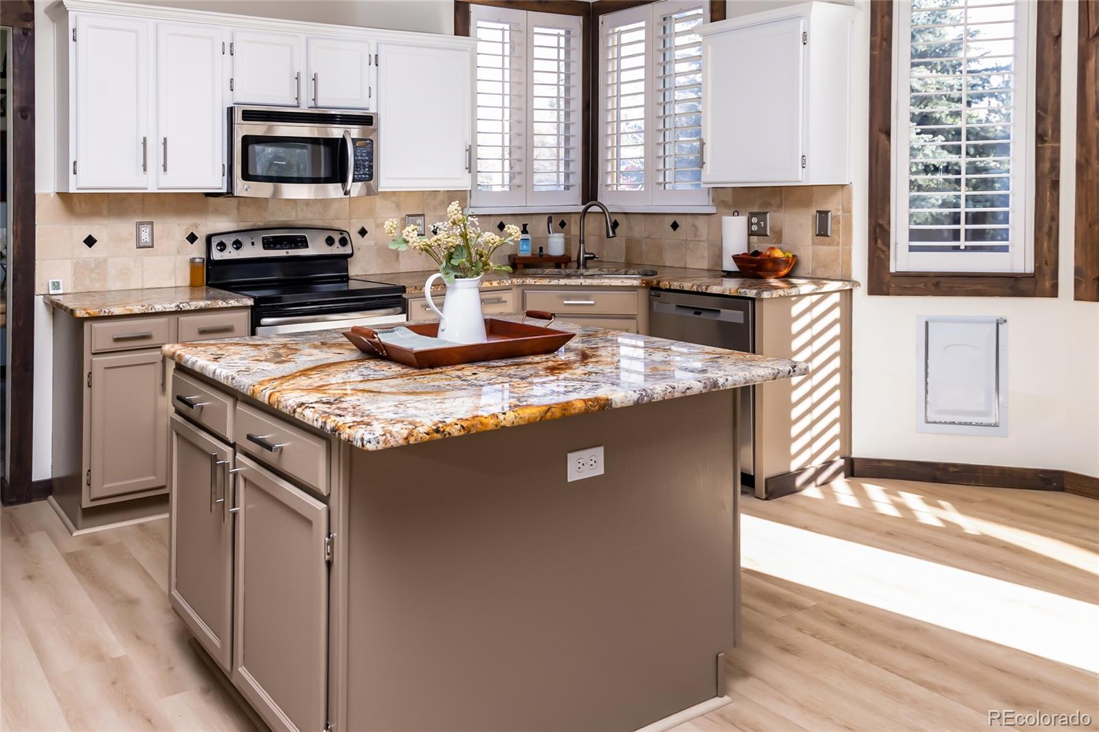 MLS Image #8 for 17020 w 64th drive,arvada, Colorado
