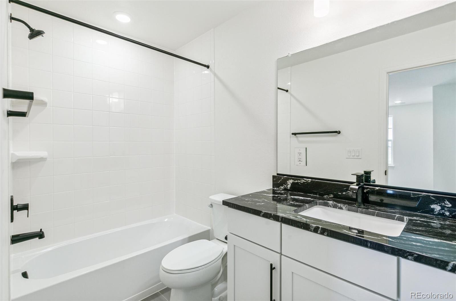 MLS Image #10 for 5788 n killarney way,aurora, Colorado