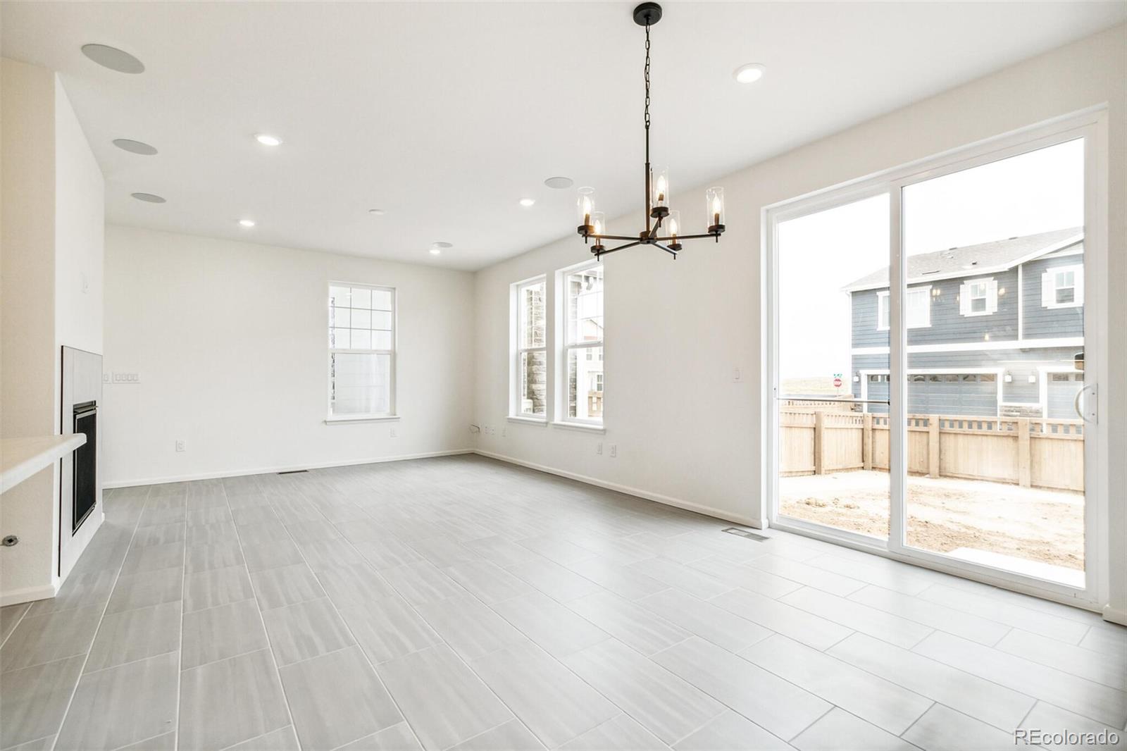 MLS Image #3 for 5788 n killarney way,aurora, Colorado