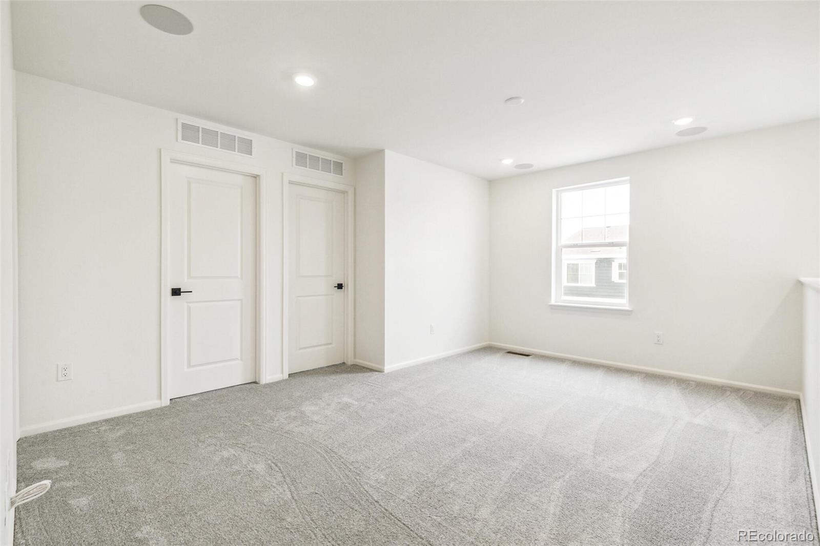 MLS Image #6 for 5788 n killarney way,aurora, Colorado