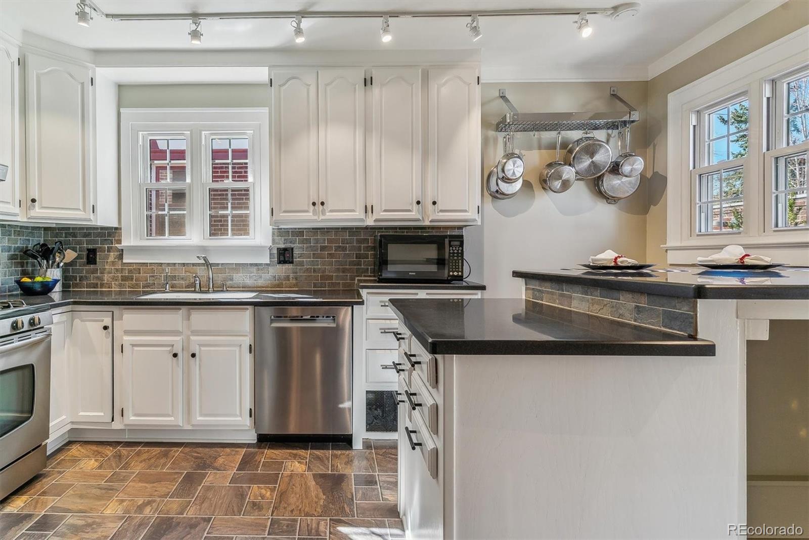MLS Image #11 for 1365  clermont street,denver, Colorado