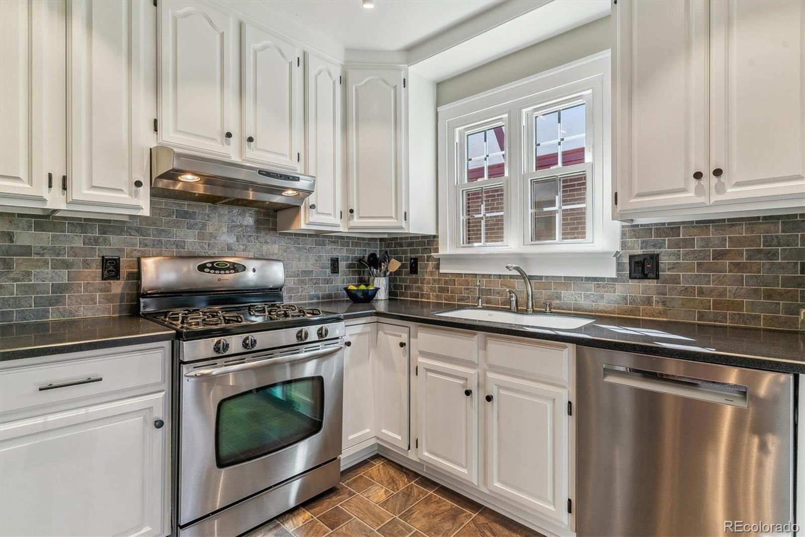 MLS Image #9 for 1365  clermont street,denver, Colorado