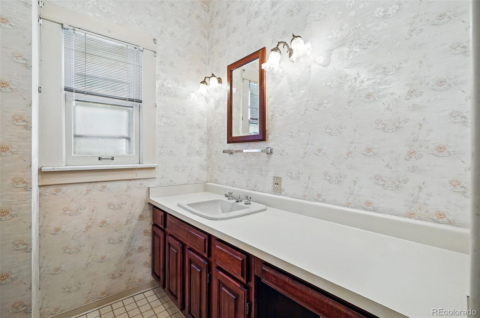 MLS Image #14 for 618 s franklin street,denver, Colorado